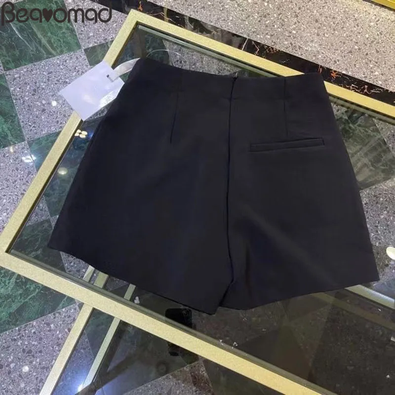 Bearomad 2021 Summer Women Fashion Black Shorts Casual Solid Pockets Button Loose Party Women's Hakama