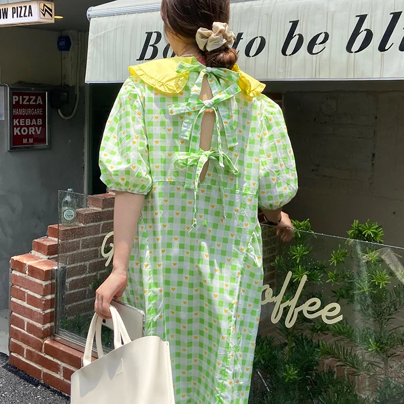 Платье с воротником в Корейском стиле деревянными вставками и открытой спиной на