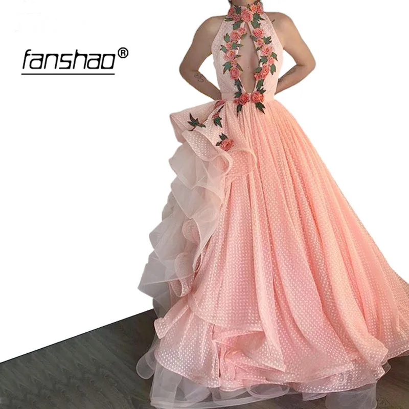 Асимметричное вечернее платье с высокой горловиной элегантное праздничное для