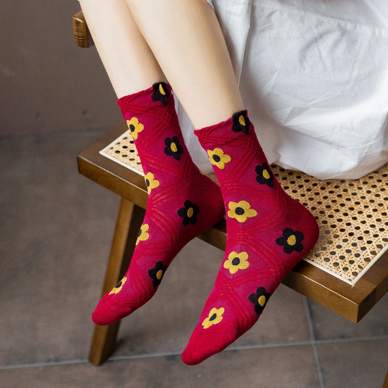 

Long Socks embroidery Floral Cotton Sock Women Funny skateboard Socks Tube Flower Pattern Print Floral Socks Funny Breathable