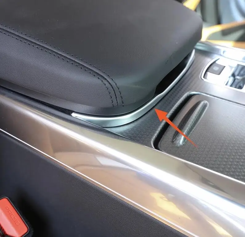 

Car Modification Central Control Armrest Box Decorator Cover Strips Trim For Land Rover Range Rover Sport RR Sport 2018 Model