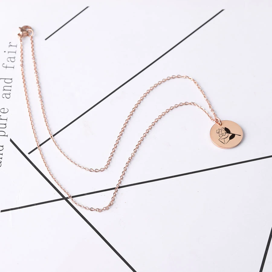 

Fnixtar 10Pcs/Lot 20mm Laser Flower Round Disc Pendant Necklace Stainless Steel Chain Necklace For Women's Men's Gifts Jewelry