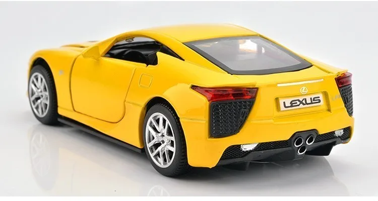 Розовый Lexus 1:32 Сплав Салон Девушки светильник и звук оттягивать автомобиль розовый милый литой автомобиль дочь лучший подарок детские игрушки