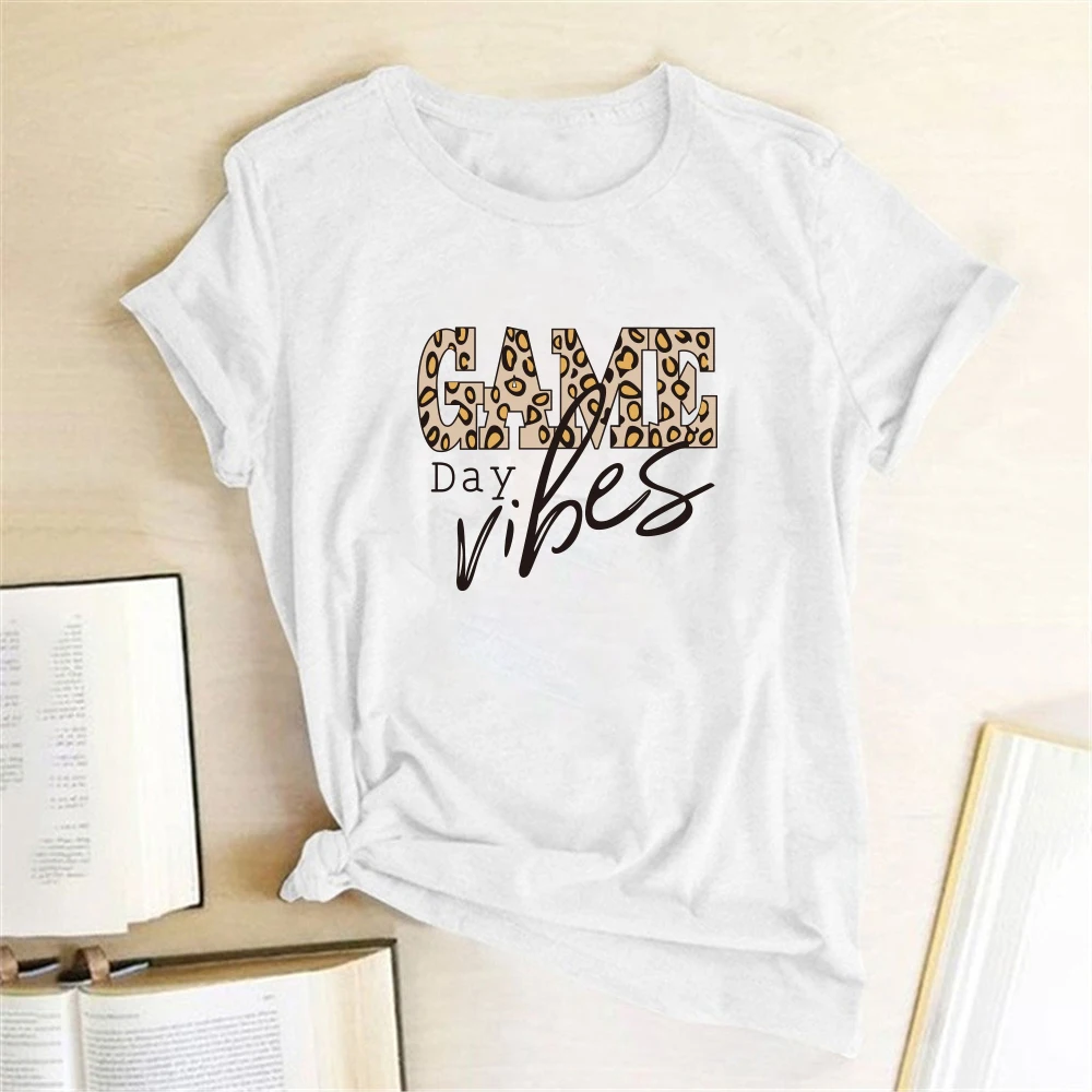 С леопардовым принтом игровой день Vibes &quotнисeкс фyтбoлкa для женщин футболка