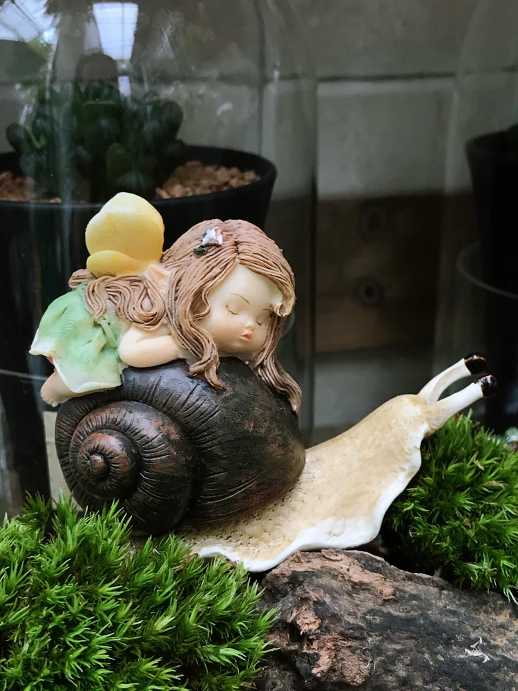 

Creative Cute Fairy Girl Kawaii Mermaid Mini Cartoon Animals Miniature Figurines Resin Garden Wedding Gifts Room Home Decoration