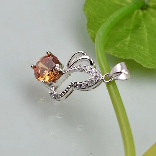 

2021 new high quality heart-shaped yellow zircon pendant S925 silver necklace suitable for couple gifts