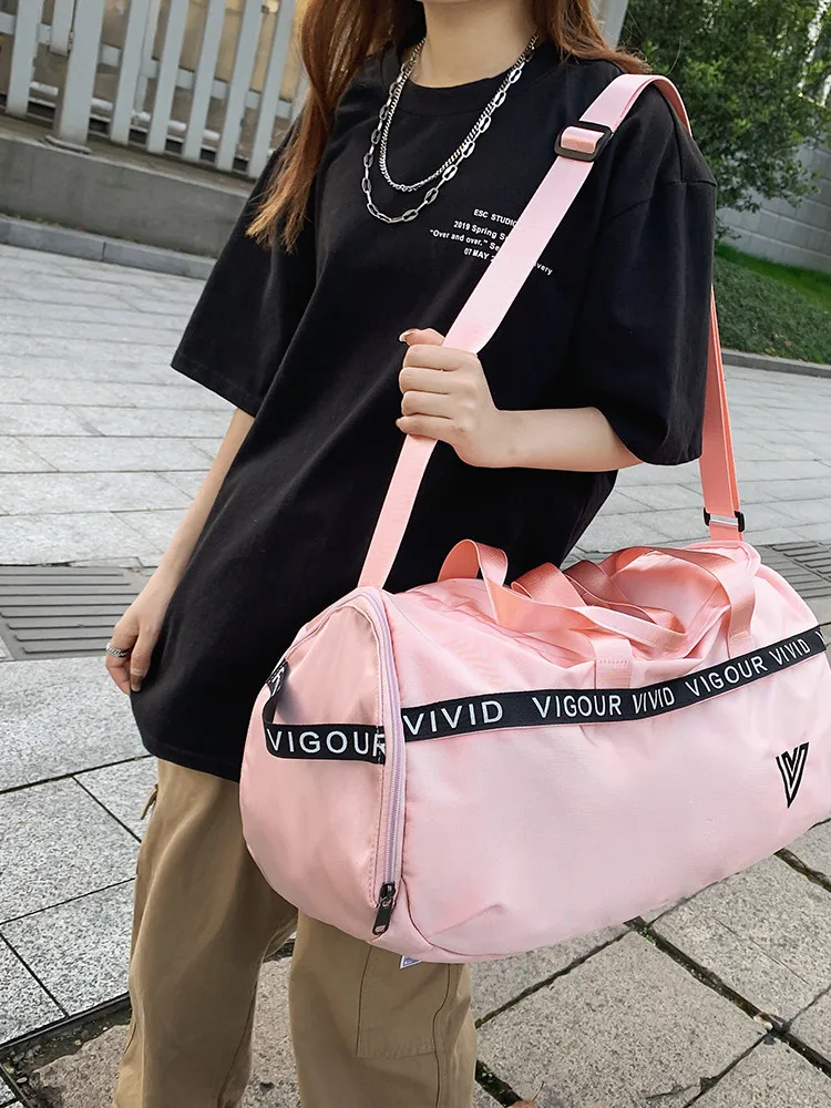 

YILIAN Short-distance hand-held business travel bag popular logo large capacity duffel bag sports fitness bag training bag