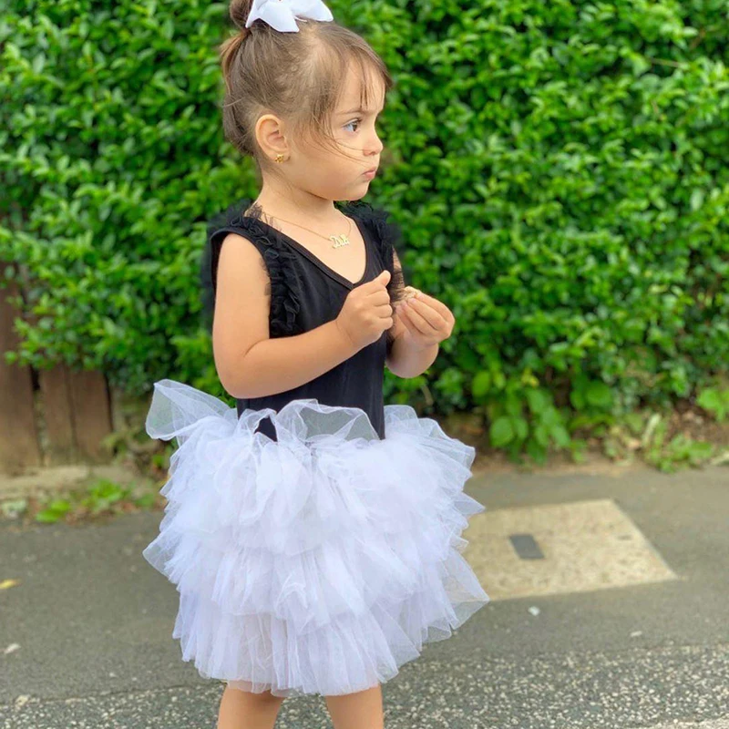 Платье-пачка черно-белое без рукавов с оборками | Детская одежда и обувь