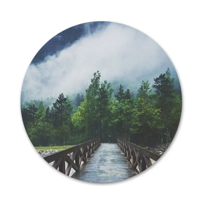 Крутой горный лес облака Значки значки значок Металлические для одежды рюкзака