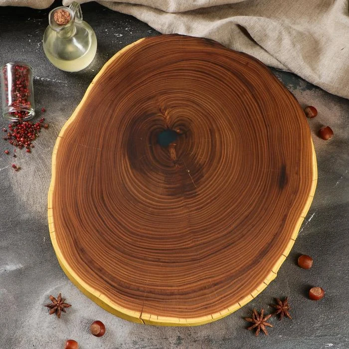 Столик из спила на ножках 40 х 35 см массив оливы | Дом и сад