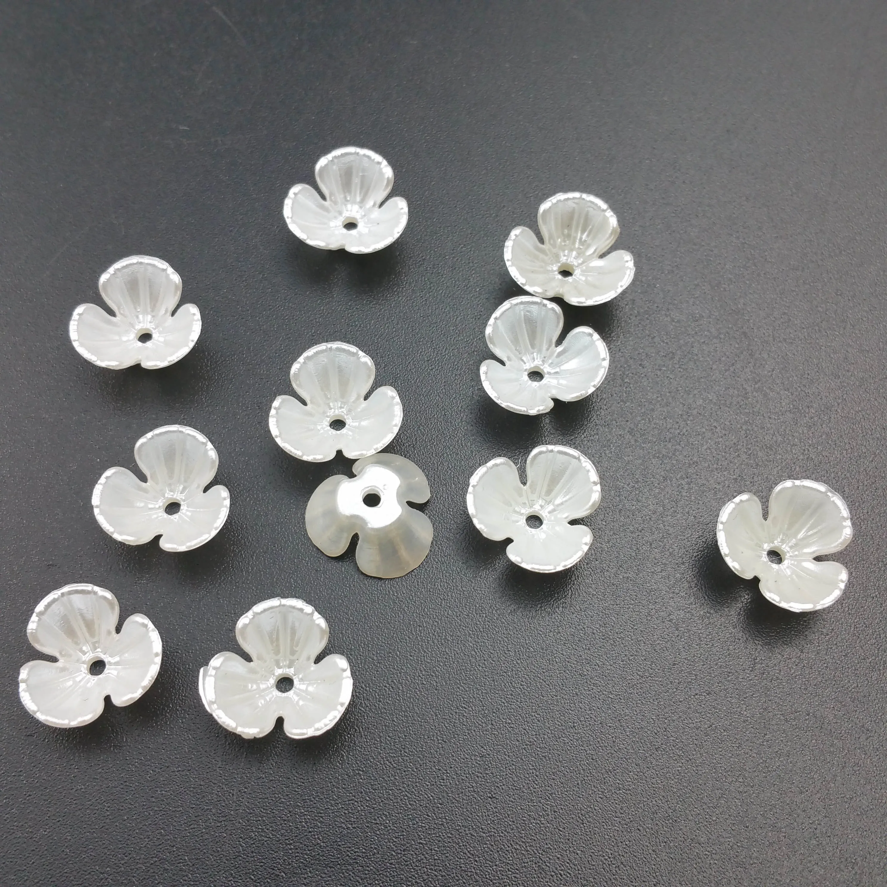 

50pcs/Lot 10mm Trefoil Flower Loose Spacer Bead Caps Cone End Beads Cap Filigree For DIY Jewelry Finding Making