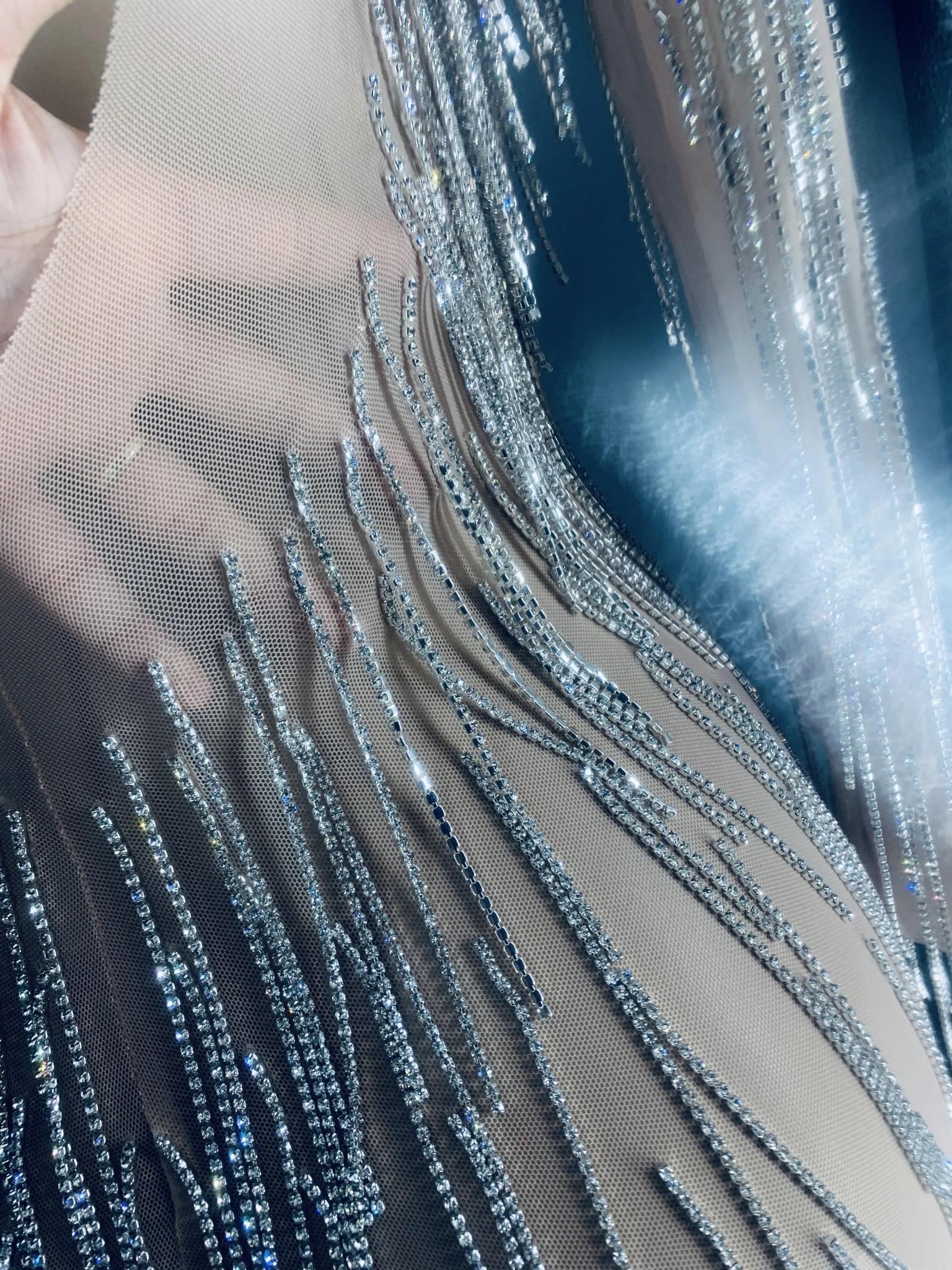 Женское Прозрачное платье с длинным рукавом золотистого цвета