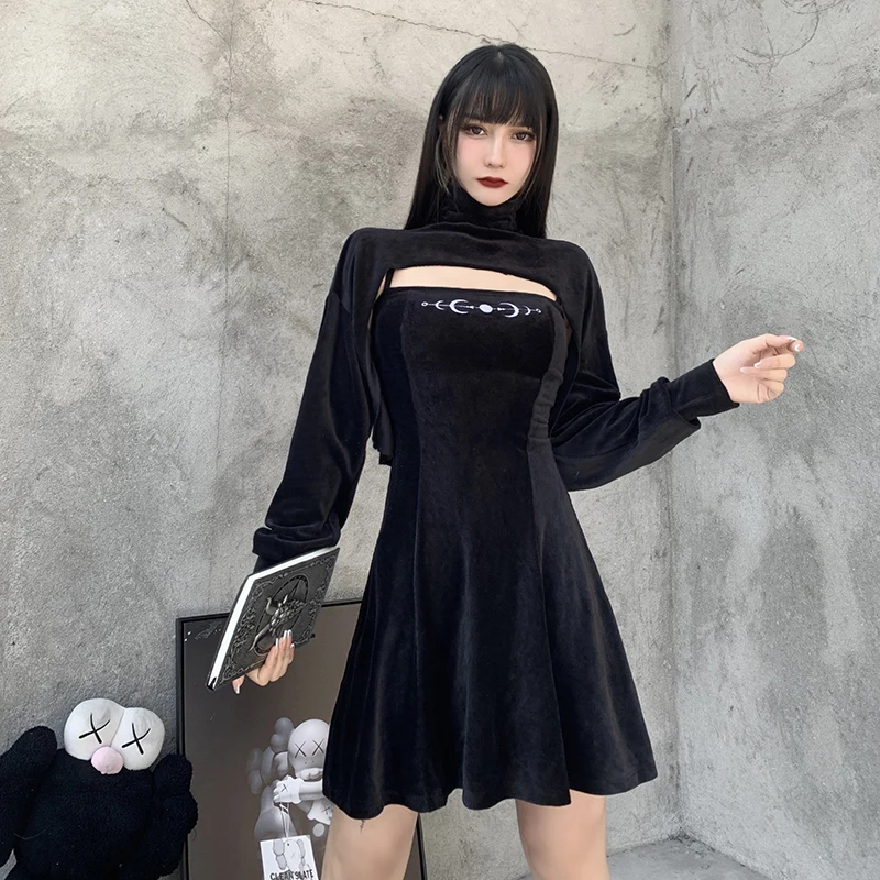 

Gothic Clothes for Women Sexy BF Tops Moon Embroidery High-Waist Sling Black Dress Punk Outfit