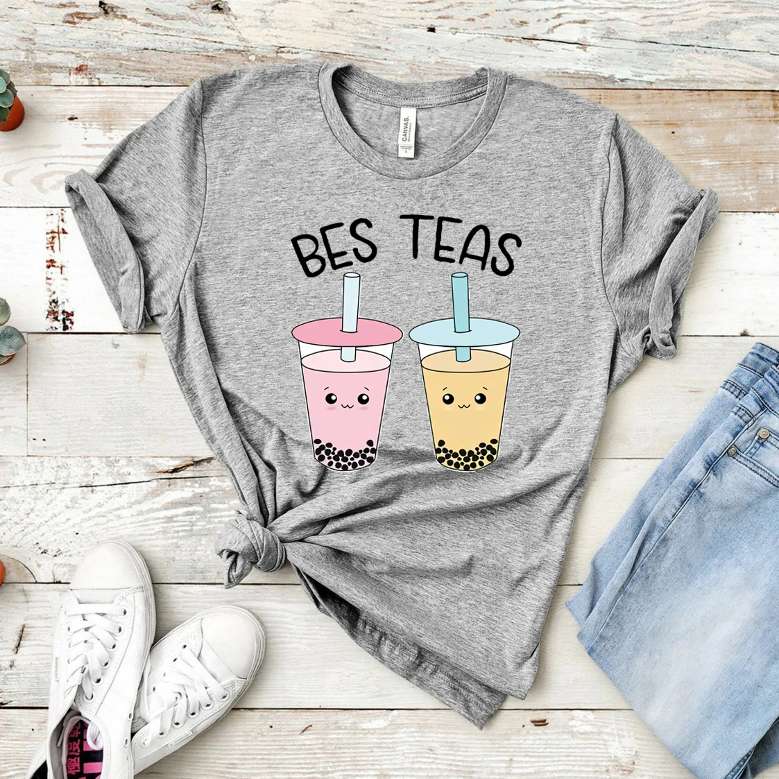 Футболка 2026 Bes Teas Boba Tea: Милая футболка для лучших подруг в стиле Bubble Tea, кавайная футболка для лучших друзей, ретро-футболка Ulzzang, парные футболки, повседневные топы (art.: 3920dbc7d45ce) - 3920dbc7d45ce