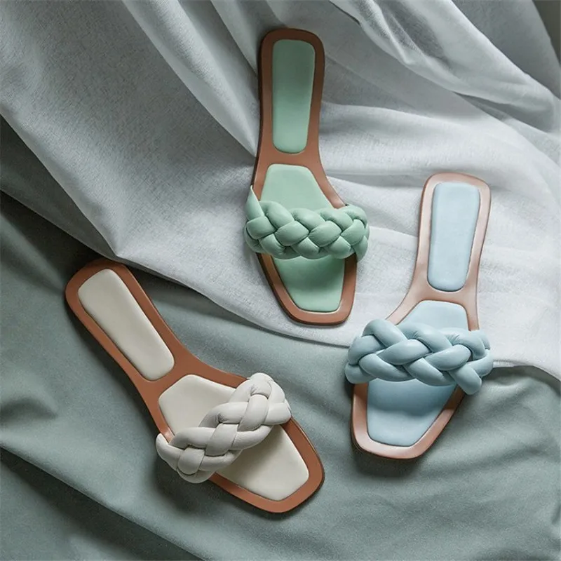 Сланцы женские кожаные плетеные шлепанцы без застежки квадратный носок плоская