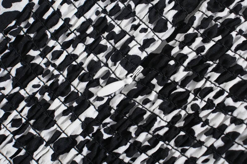 

2021 Summer New Chic Cute Sexy Leopard Print A-line Women Spaghetti Strap Elastic Waist Slim Dress Fashion Short Dresses