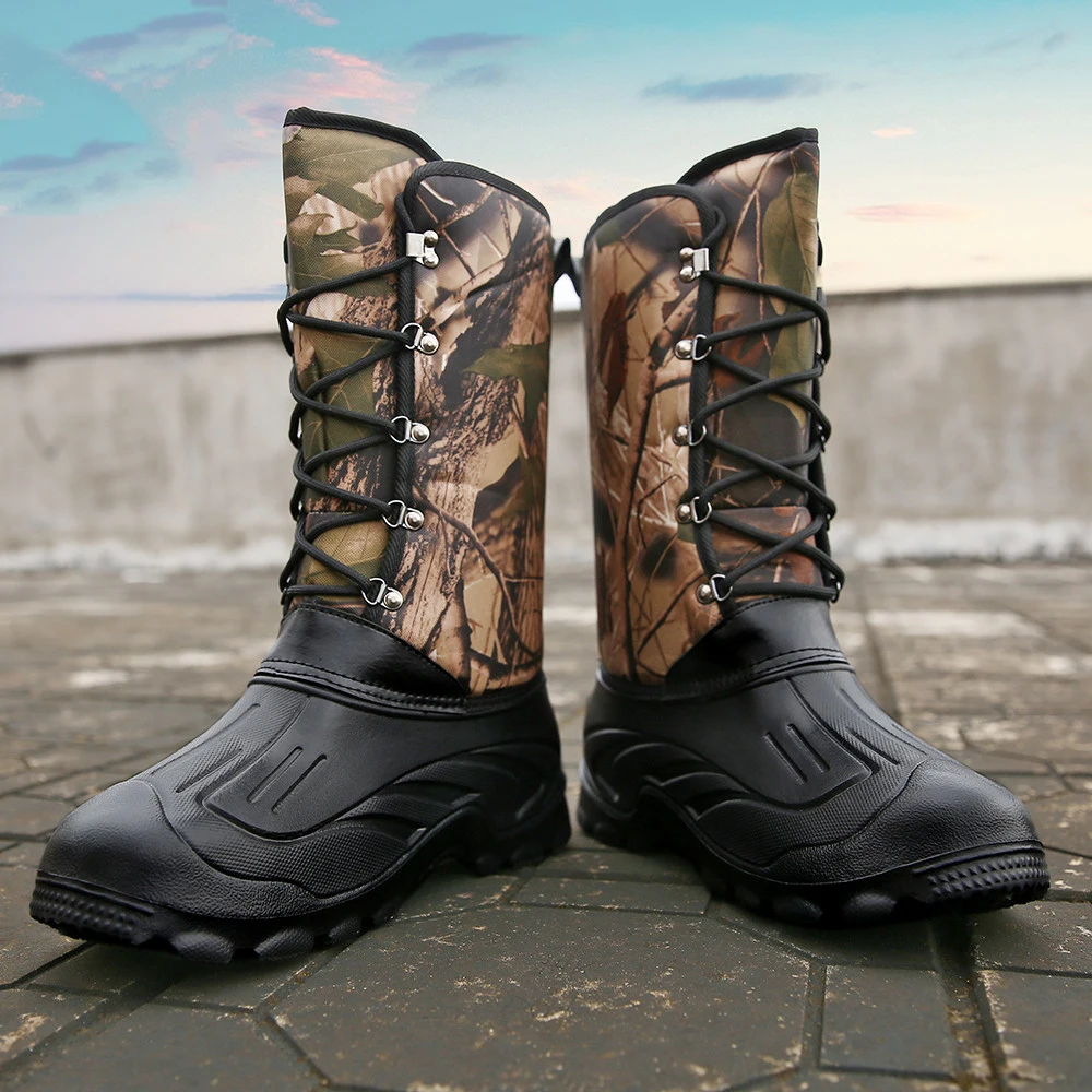 Камуфляжные водонепроницаемые мужские зимние ботинки теплые до середины икры