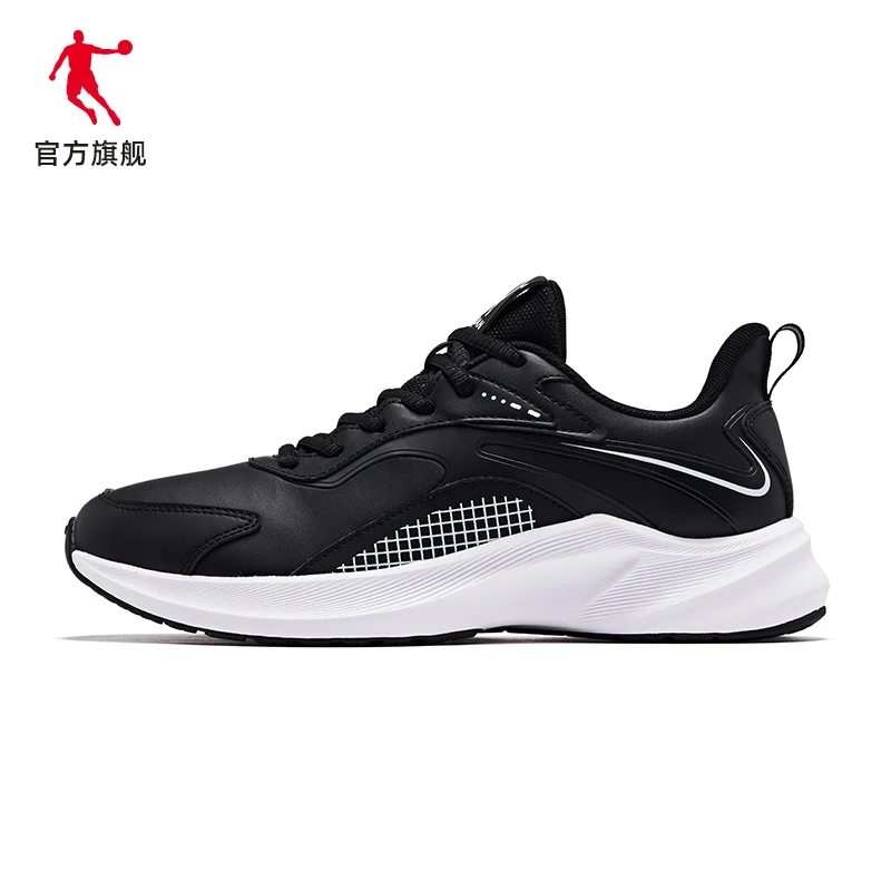Sports running shoes 2020 autumn and winter new shock-absorbing shoes leather warm and lightweight running shoes