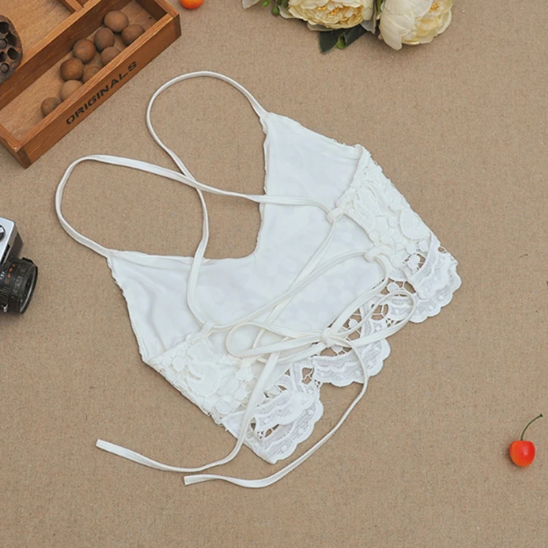 Женский кружевной топ на бретельках белый и черный укороченный с цветочным