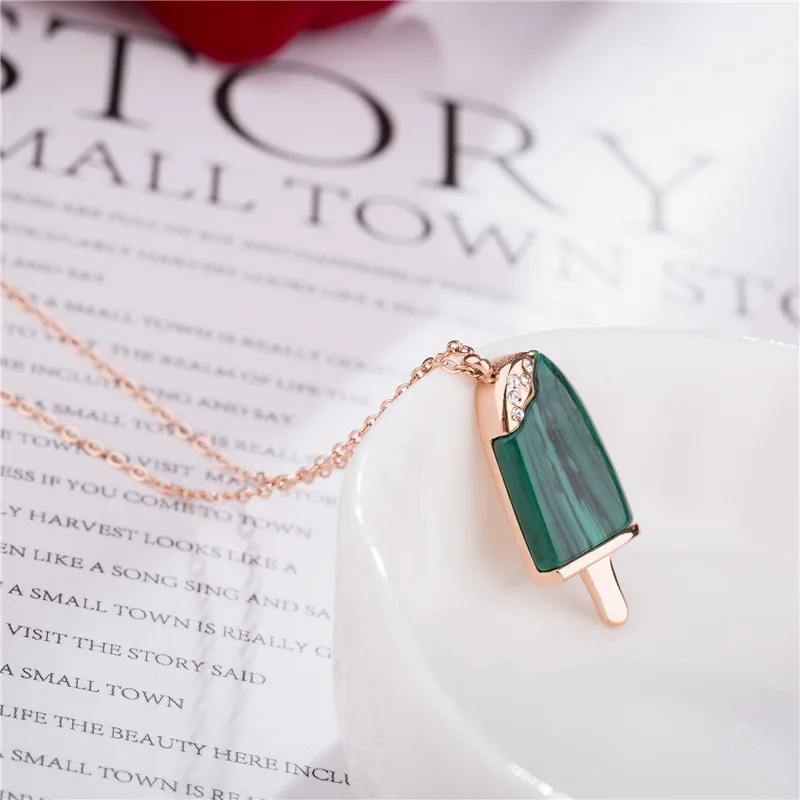 

CS2081 Classic circular pendant necklace with fine chain fashion jewelry