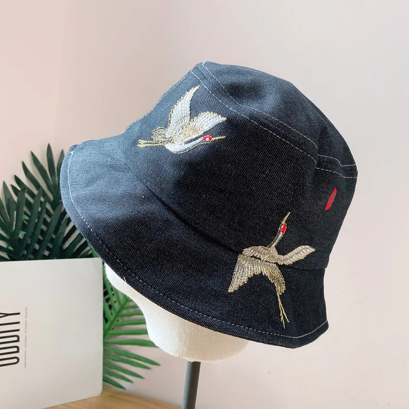 

Women bucket hat панамы fashion women hat Embroidered crane pot hat ethnic style white hat Wind and sun protection suns hat