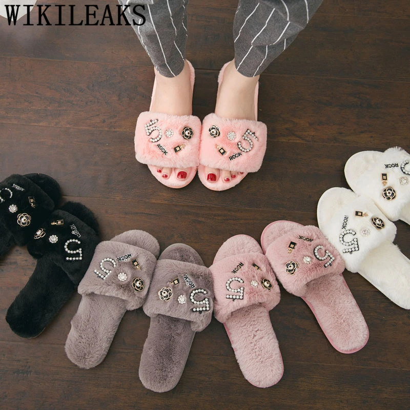 Дизайнерские меховые тапочки с украшением духов женские зимние шлепанцы