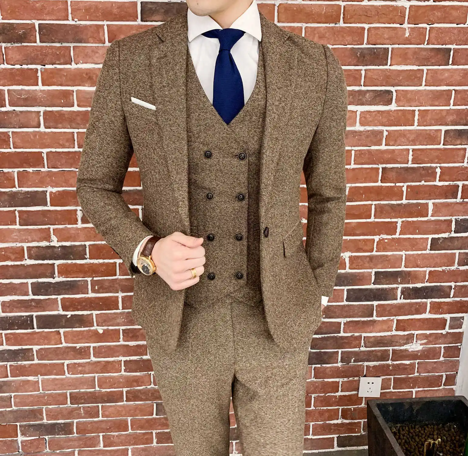 Коричневый костюм с узором в елочку Дизайнерский Костюм мужские костюмы для