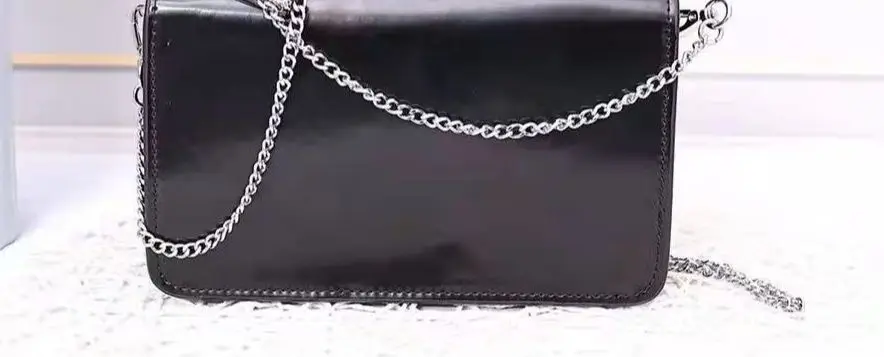 

Bolsa Feminina Sequined Leather Luxury Brand Design Chain Triangle Ladies Shoulder Bag Luxury Branded Items