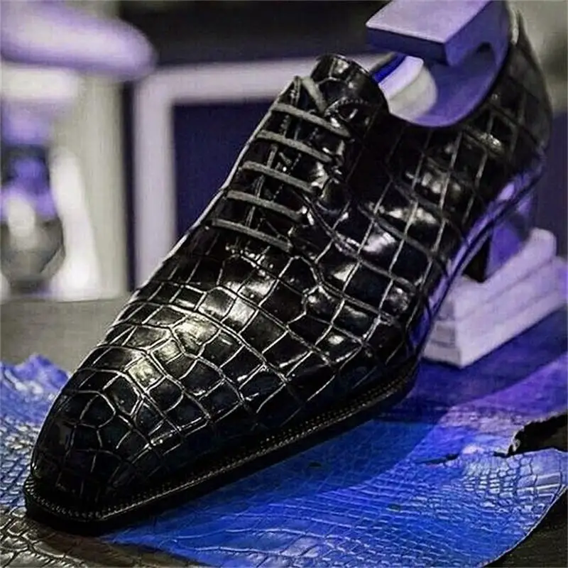 

Мужские туфли на низком каблуке, черные повседневные туфли-оксфорды из ПУ кожи крокодила, с круглым носком, на шнуровке, модель KU009, 2021
