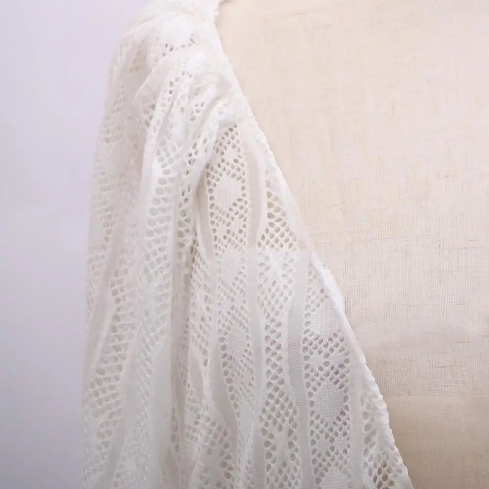 Женское вечернее платье русалка белое без рукавов с глубоким v образным вырезом и