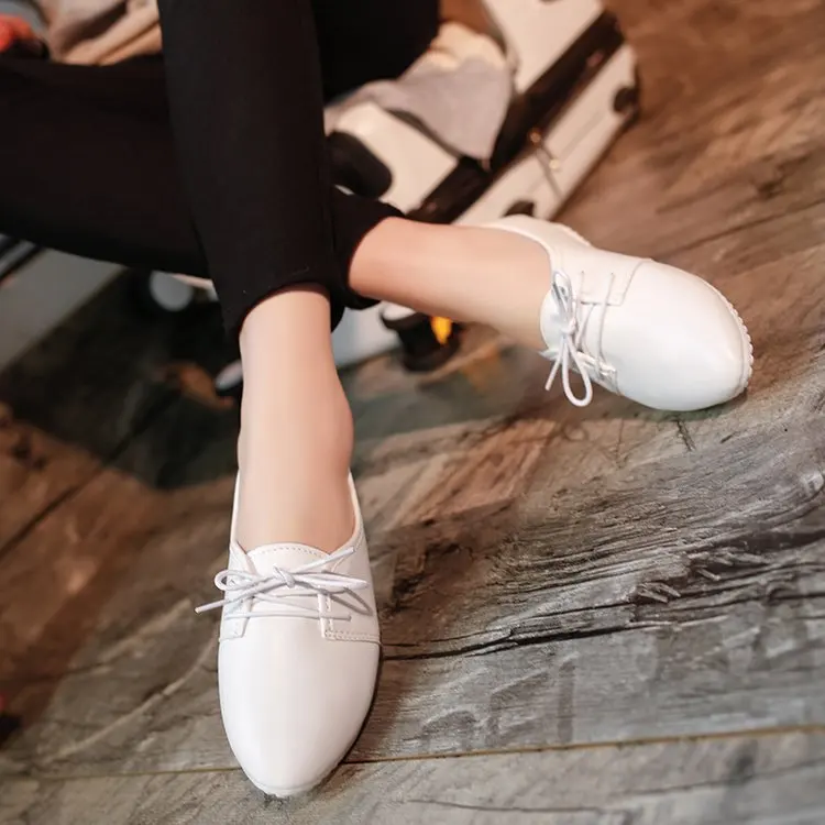 

White Shoes Women Casual Flats Sneakers Spring Autumn Lady Leather Shoes Female Fashion Comfort Lace Up Nurse Shoes Pointed Toe