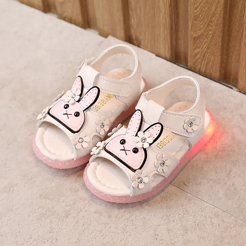 

Fashionable summer children's LED luminous beach sandals casual rhinestone flowers girls soft bottom shoes luminous flat shoes