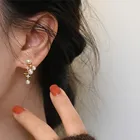 Новинка 2021, корейские модные серьги-подвески с маленькими звездами, элегантные темпераментные серьги Джокер с милым жемчугом, изящные женские серьги, трендовые