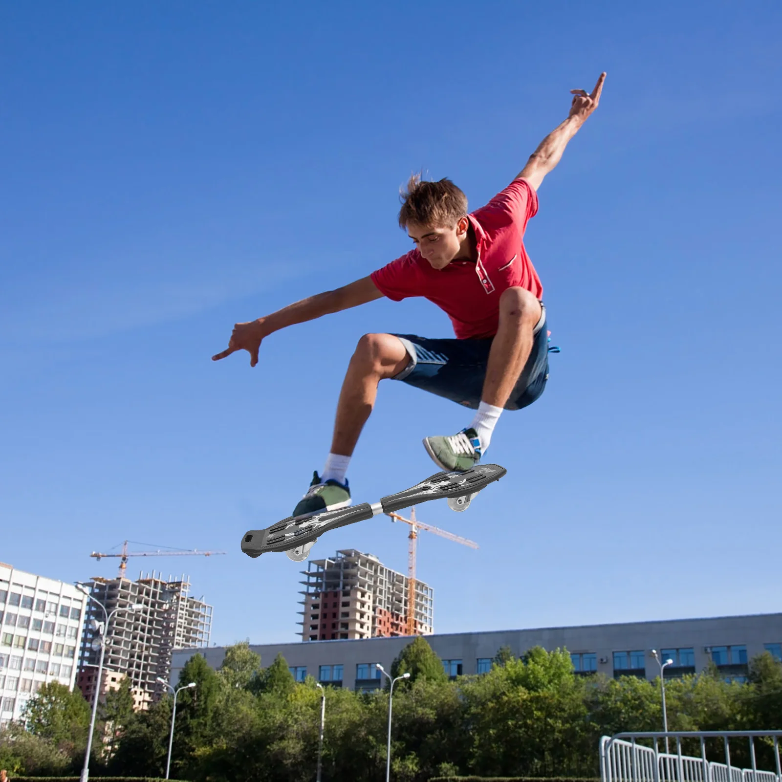 He is skating. Скейтбордист в прыжке. Скейтер в прыжке. Скейтбордист прыгает. Скейт прыжок.