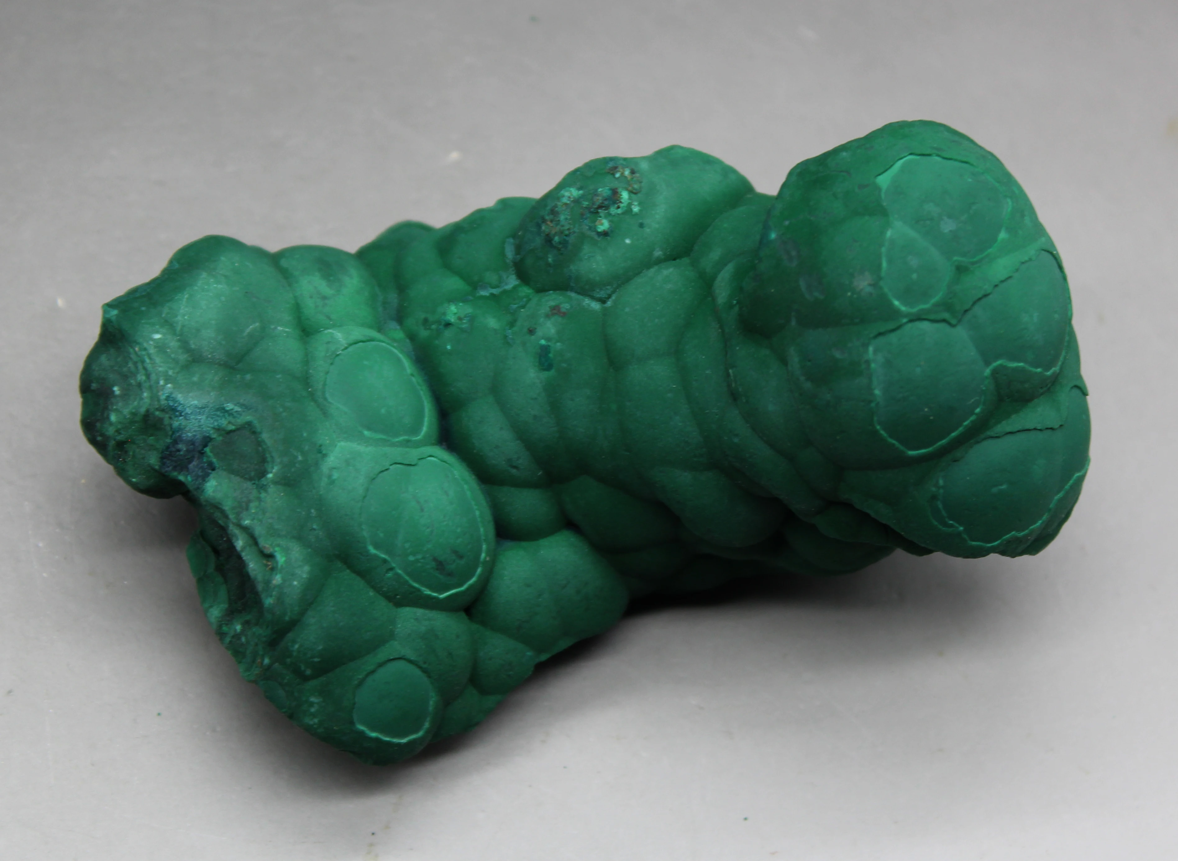 

327g Natural rare malachite mineral specimen green stone crystal teaching specimen collection
