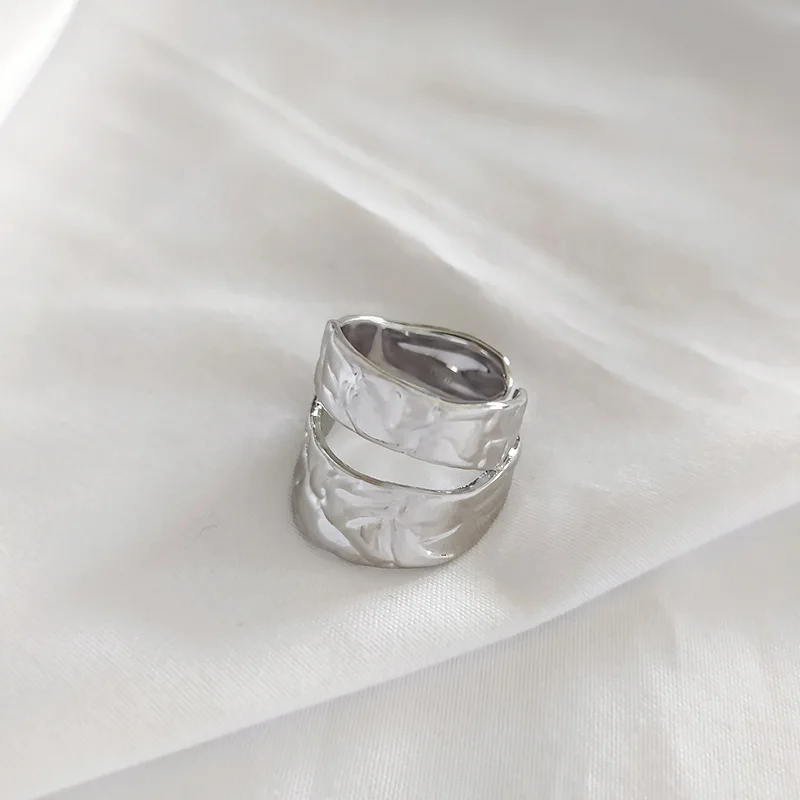 

New ring European and American fashion color ring exaggerated ring