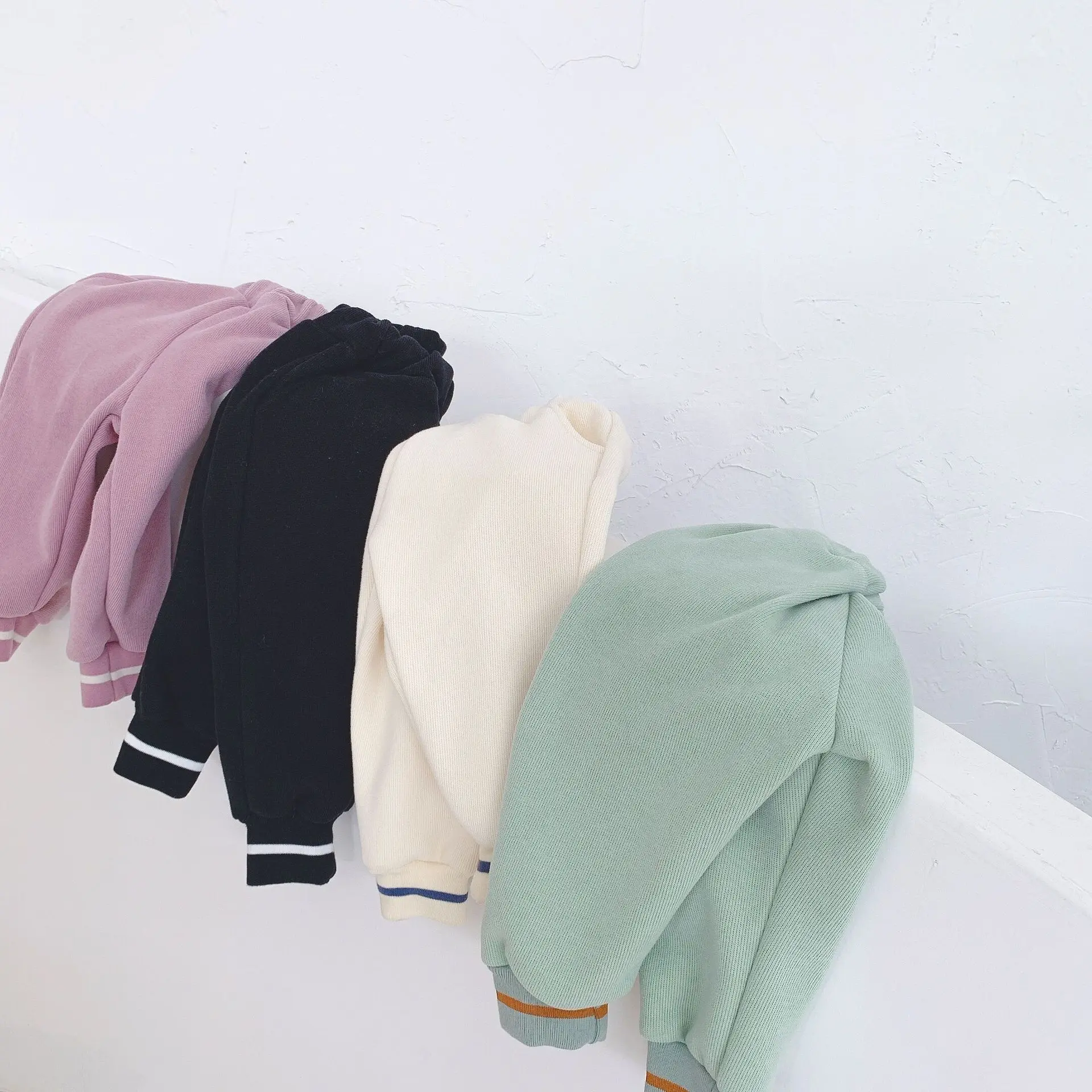 Зимние трикотажные спортивные штаны для мальчиков теплые девочек утепленные