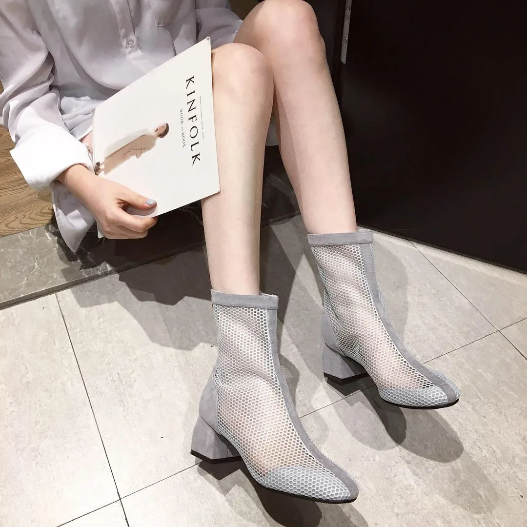 2020 ботинки Сандалии с полой сеткой Женские на толстом каблуке средней высоты