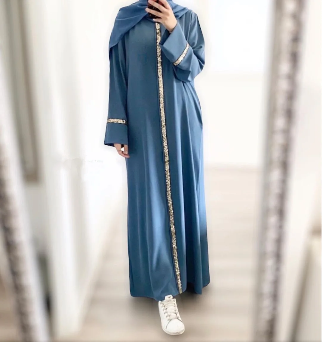 

Hot Sale Djellaba Muslim Dress Sequined Beading Abaya Silky Elegant Long Muslim Abayas Women Modest Wear Clothing EID Robes WY30