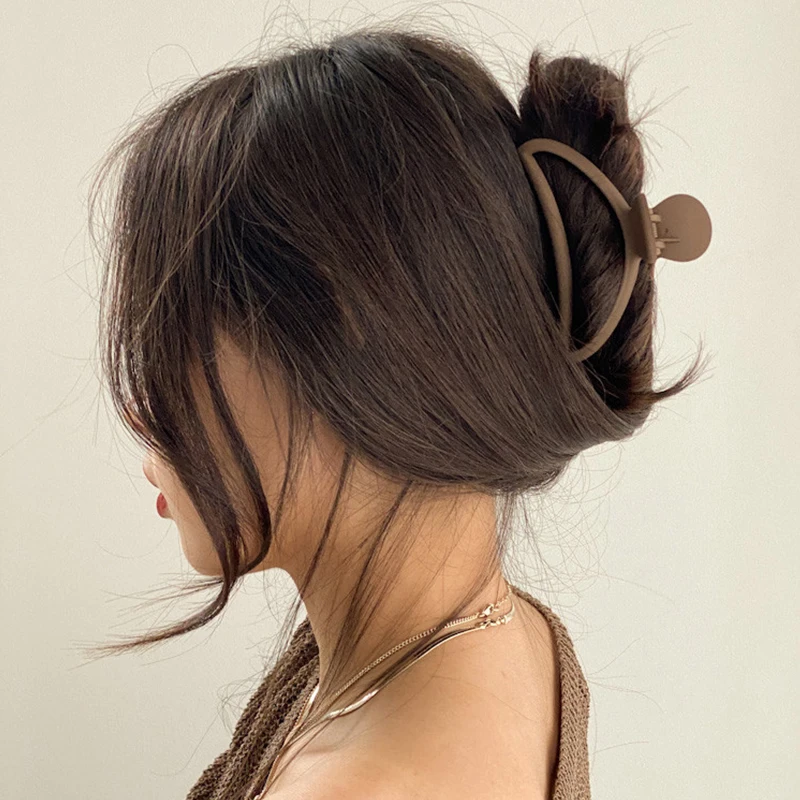 

South Korea Online Influencer Refined Head Grip Hair Clip Elegant Mori Style Ins Simple Queen Shark Clip Headdress Female