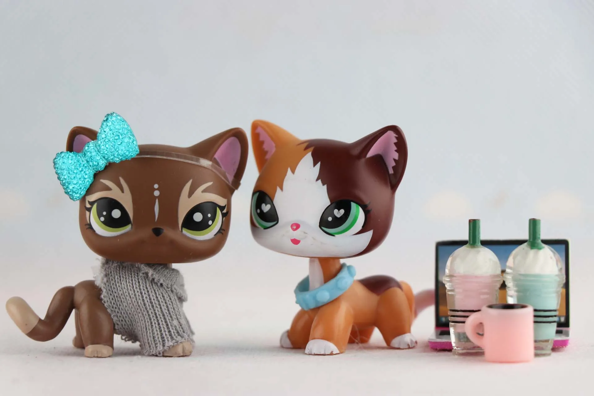 Магазин домашних животных огнеукороченный Кот лось короткий с 7 шт. аксессуаров