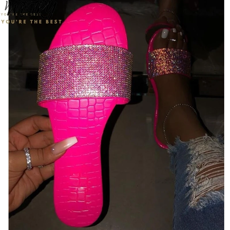 2020 пляжные сланцы со стразами и блестками яркие женские сандалии тапочки из ПВХ