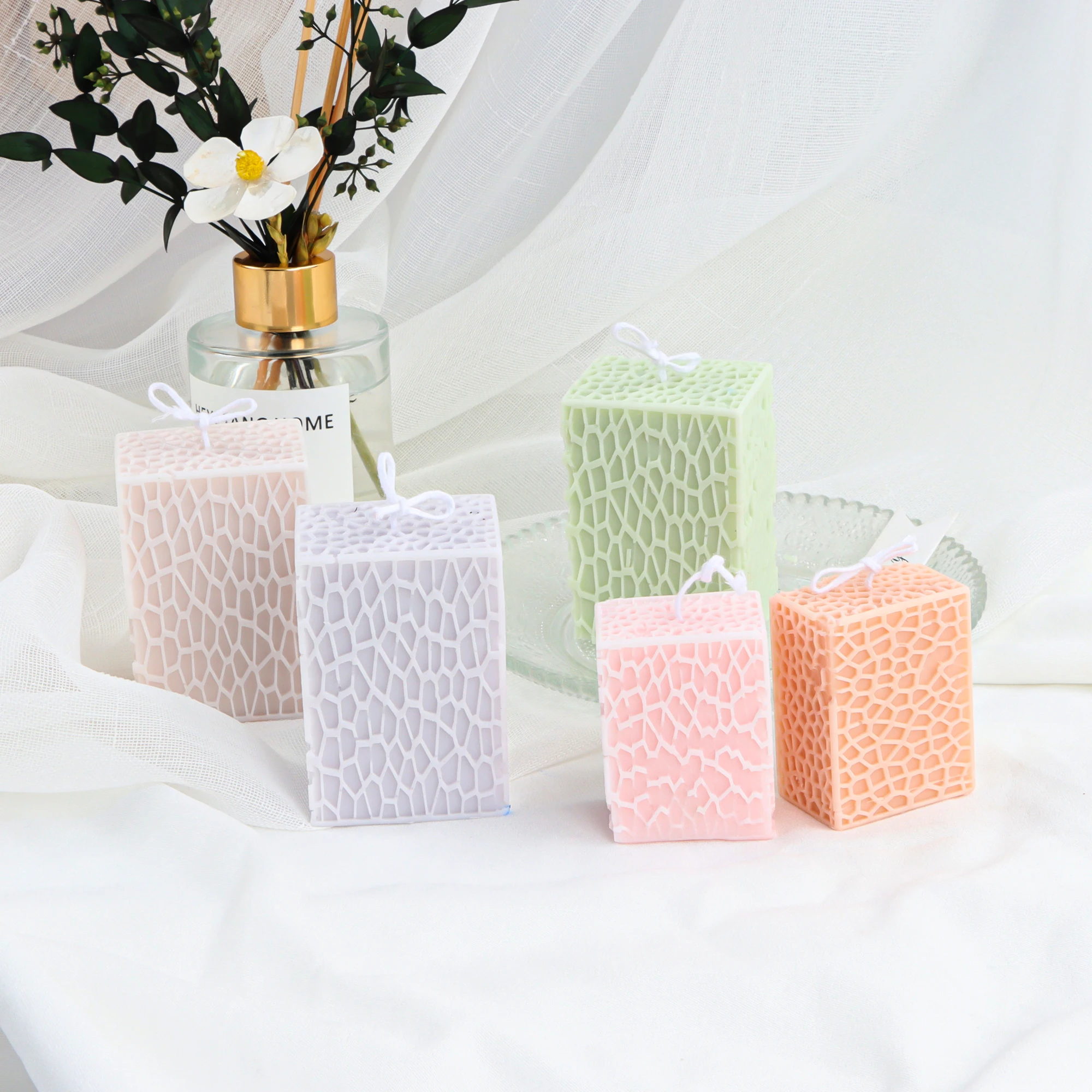 Форма для свечей креативная форма изготовления в виде сетки из кубовидной люфы