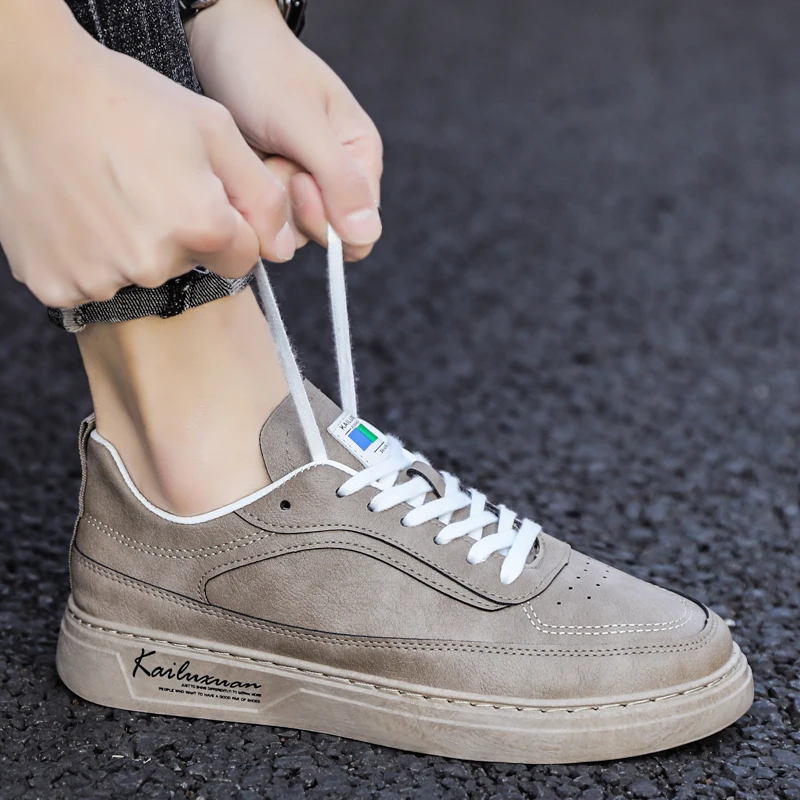 

New men's shoes fashion men's trendy shoes lace up Korean version of all-match casual shoes men's sports platform shoes