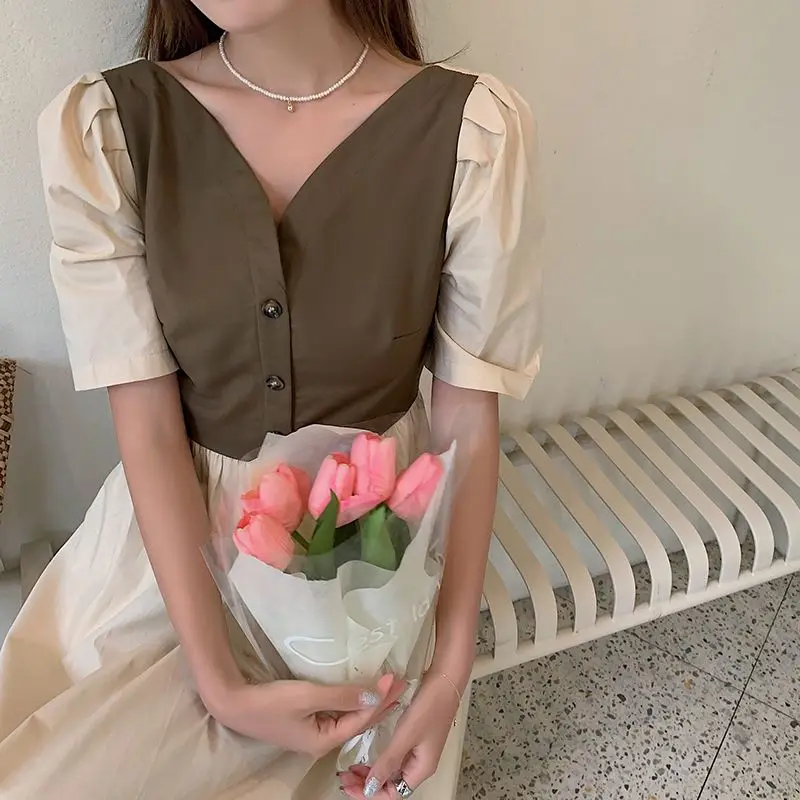 

Vintage dress women korean elegant big v-neck high waist dresses 2021 summer a line back elastic single breasted robe femme