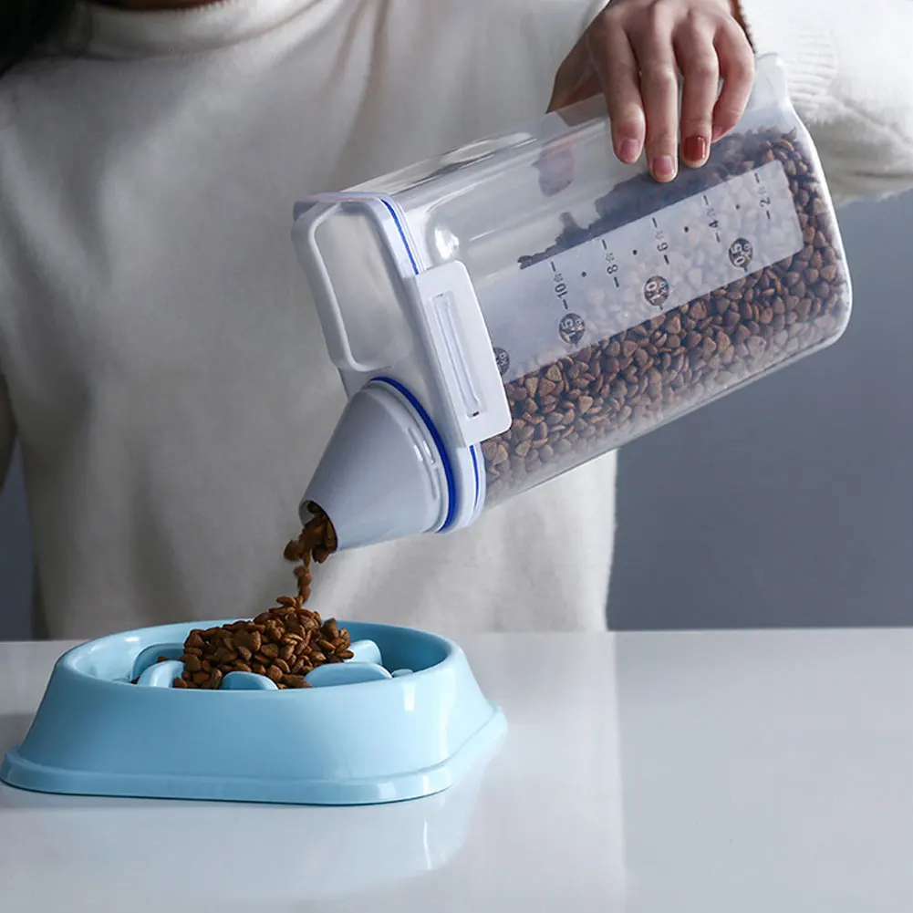 

Dog Food Barrel Portable Pet Food Storage Box Moisture Proof Sealed Universal Moisture-Proof Storage Box With Measuring Cup