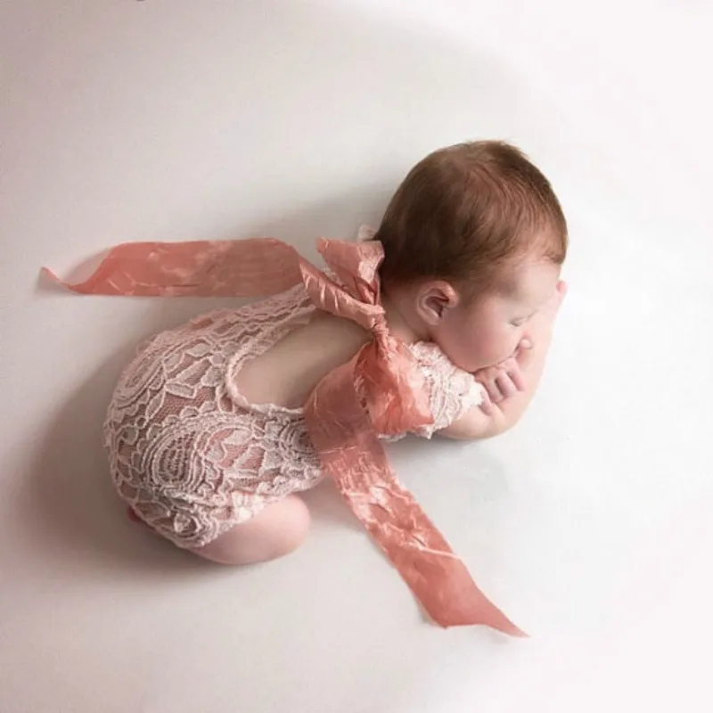 

Newborn Bowknot Ribbon One Hundred Days Lace Photo Suit Baby Photography Prop Lace Romper Girls Ballet Commemorate Wrap Cloth