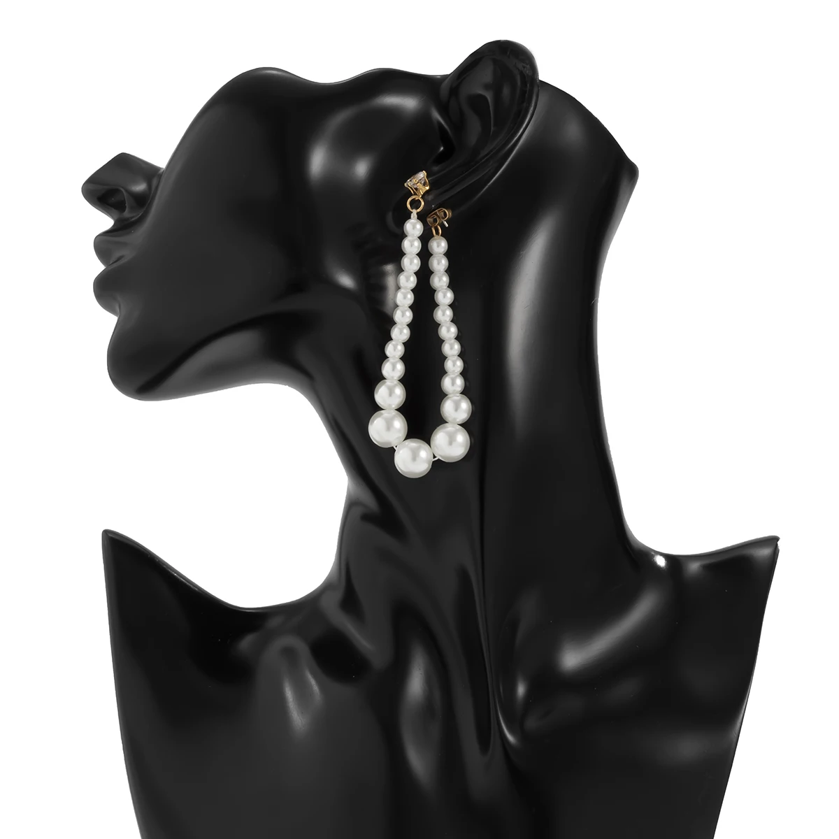 Классические Элегантные висячие серьги Ingemark с имитацией жемчуга и кисточкой для