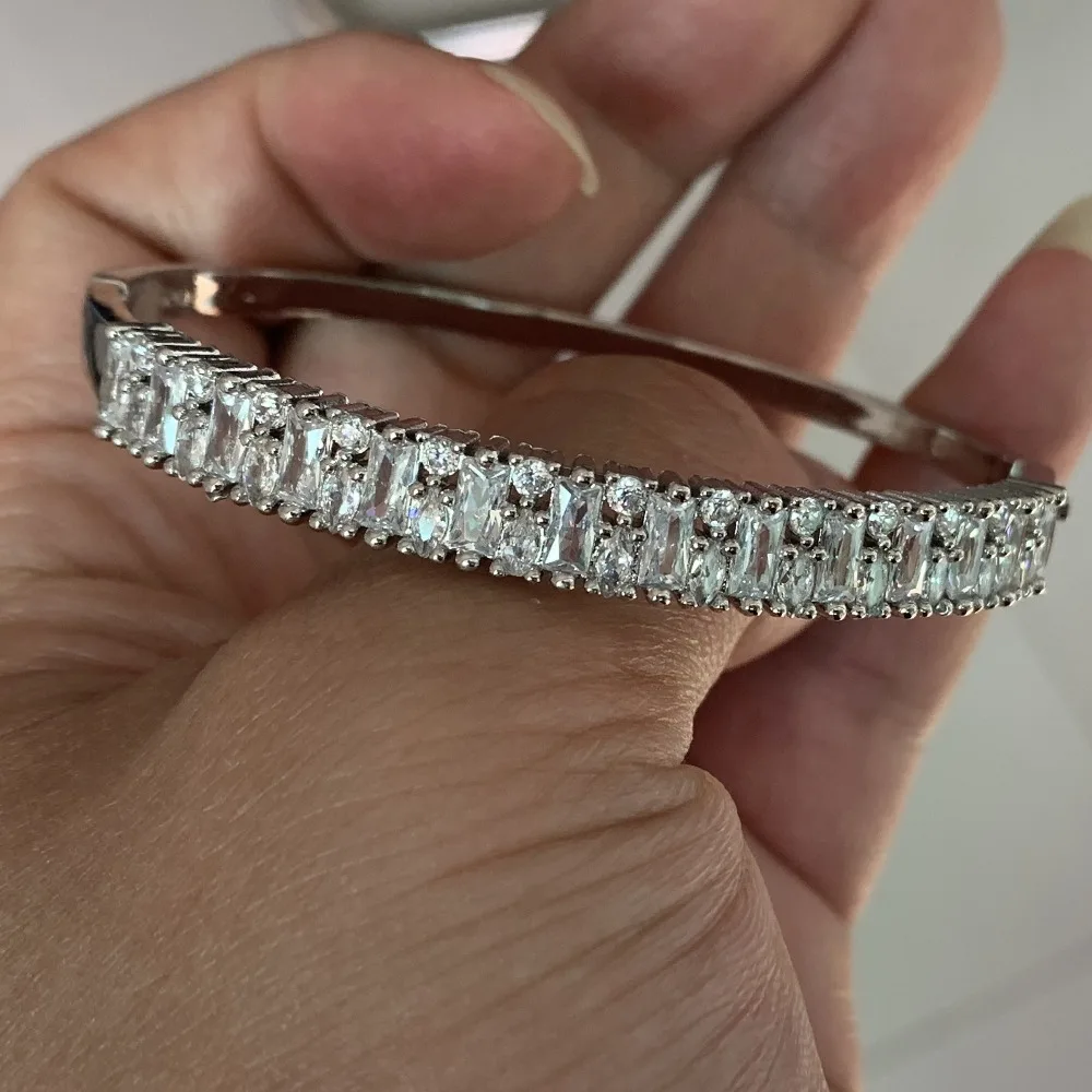 Женский браслет из серебра 925 пробы с фианитом | Украшения и аксессуары