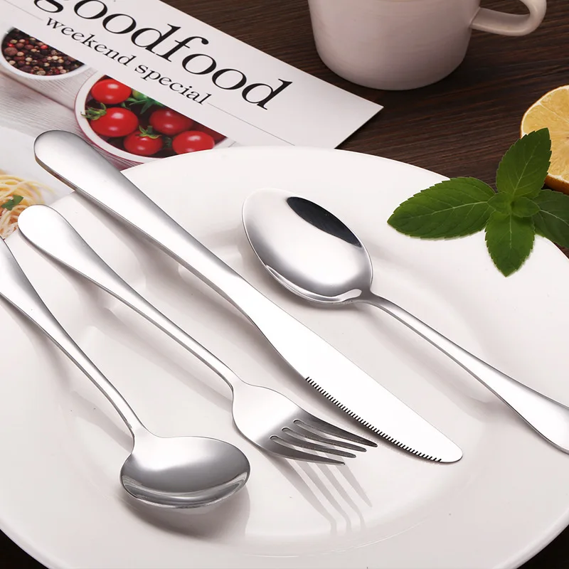 Набор столовых приборов из нержавеющей стали на 24 предмета. Посуда серебристого цвета, включает нож, вилку и ложку для обслуживания 6 человек. Зеркальная полировка. Поставка с прямой доставкой.